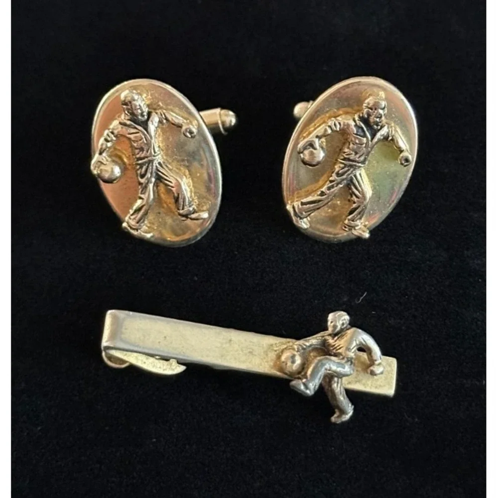 Vintage Shields Gold Tone Bowling Bowler Cufflinks &‎ Tie Clip